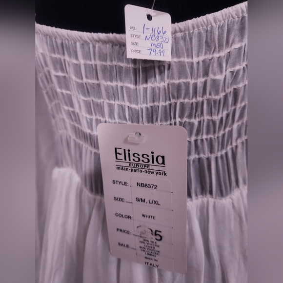 Gorgeous unique dress - Picture 4 of 7